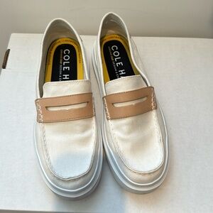 COLE HAAN GRANDPRO RALLY PENNY  WHITE CANVAS SHOES‎ 9B